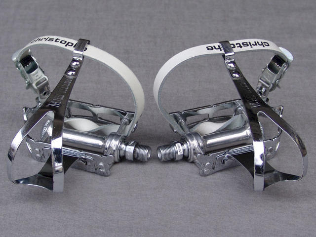 <------------------ SOLD -------------------> Campagnolo Record pedals - toe strap loops - Christophe  clips & strap