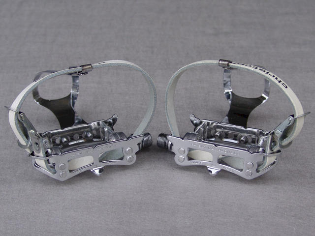 <------------------ SOLD ------------------> Campagnolo Record pedals - toe strap loops - Christophe  clips & straps