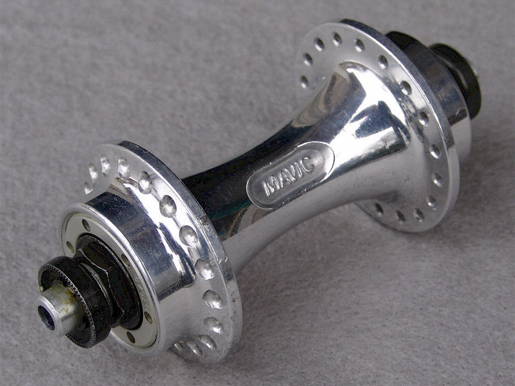 <------------------ SOLD ------------------> MAVIC  500 RD quick release front hub - 2nd edition - 1982 to 1990  (NOS)