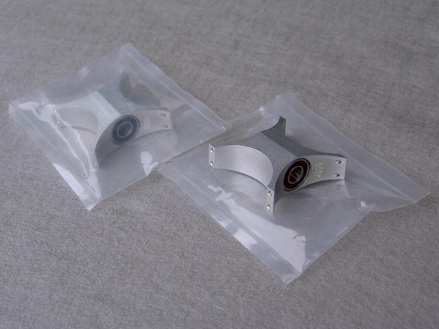 <------------------ SOLD ------------------> BOB REEDY pedal bodies - reproduction - includes bearings (NEW)