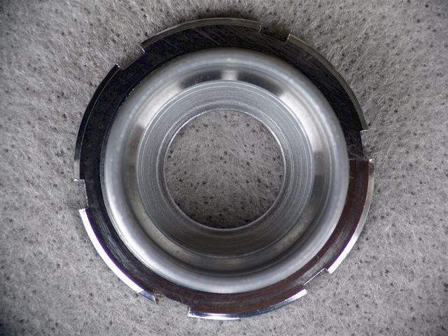 <------------------ SOLD ------------------> Campagnolo Triomphe bottom bracket - 114.5 mm - English threaded (USED)