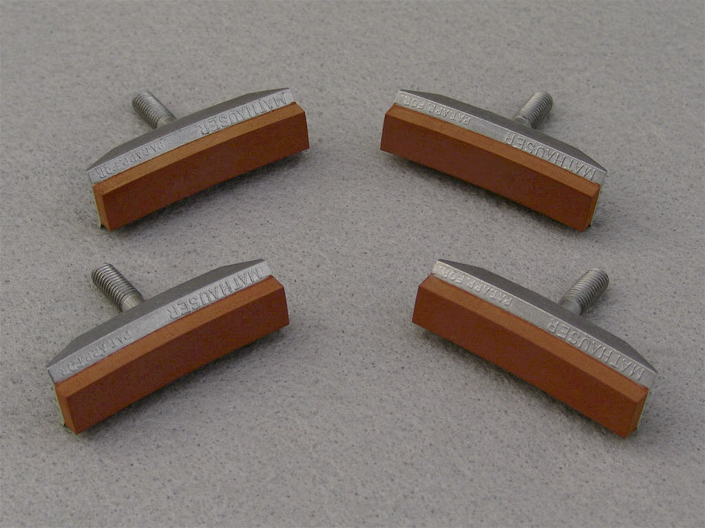 <------------------ SOLD ------------------> Scott / Mathauser brake shoes & pads - early finned type - threaded posts