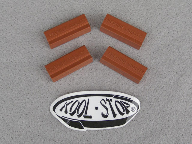 <------------------ SOLD ------------------> Kool-Stop brake pads - iron oxide compound - Campagnolo type (NEW)