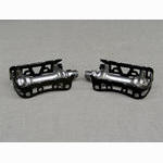 <-------------- SOLD --------------> Maillard 700 RN Professional pedals - Black anodized alloy cages (USED)