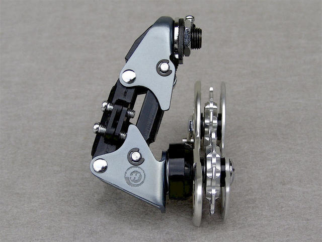 Rear Derailleur - 02