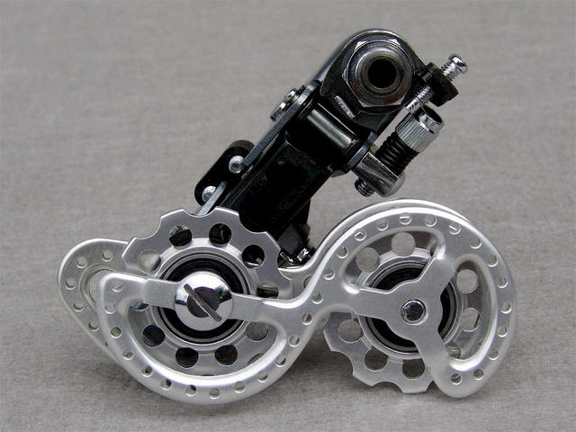Rear Derailleur - 04