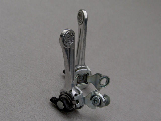<------------------ SOLD ------------------> Simplex down tube friction shift levers (NOS)