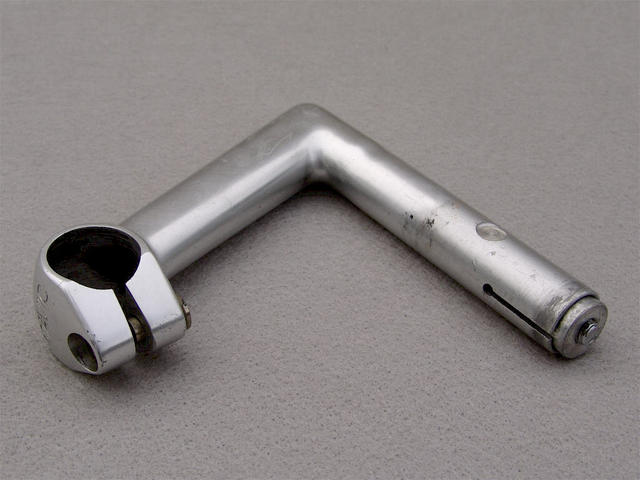 <------------------ SOLD ------------------> MAVIC 360 stem - 120 mm / 22.2 mm quill (USED)