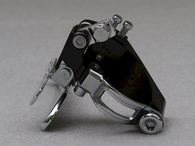 <------------------ SOLD ------------------> Simplex LJ A 302 front derailleur (NOS)