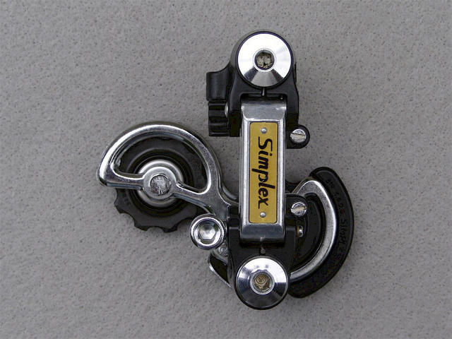 <------------------ SOLD ------------------> Simplex LJ 1000 T/SP rear derailleur (NOS)