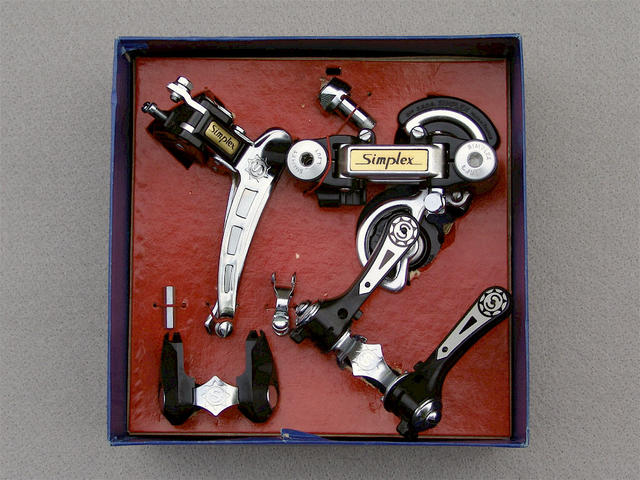 <------------------ SOLD ------------------> Simplex LJ A 302 - 4000 T/SP derailleur set (NOS / NIB)
