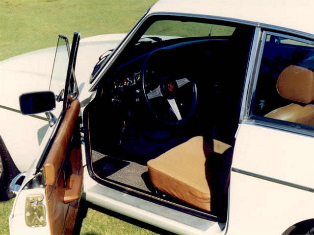 1974 1/2 MGB-GT
