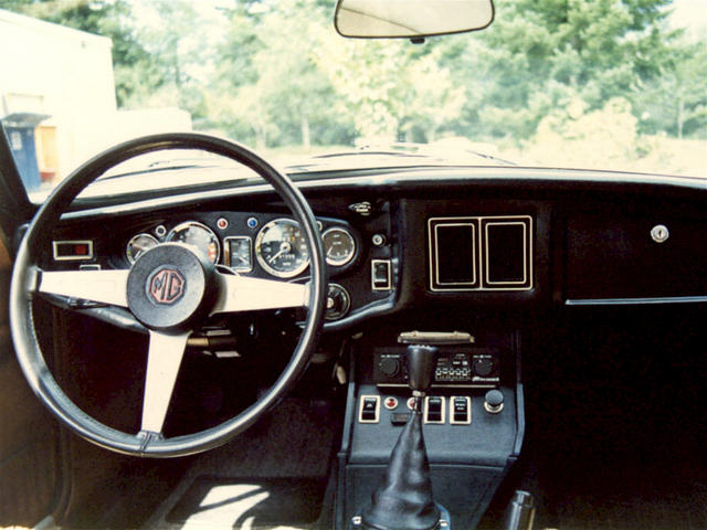 1974 1/2 MGB-GT