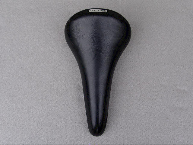 <------------------ SOLD ------------------> Ideale 2001 saddle - Black leather cover (NOS)