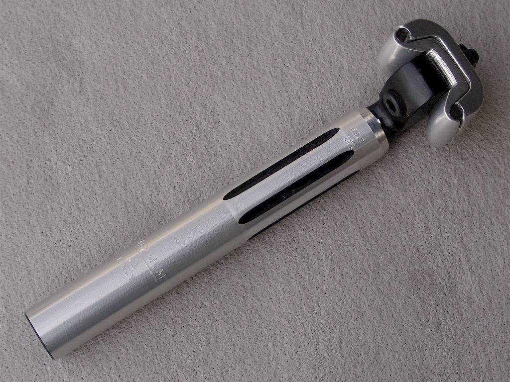 <------------------ SOLD ------------------> 3ttt Criterium seat post - 26.2 mm (NOS)