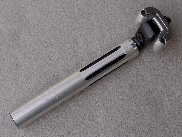<------------------ SOLD ------------------> 3ttt Criterium seat post - 26.2 mm (NOS)
