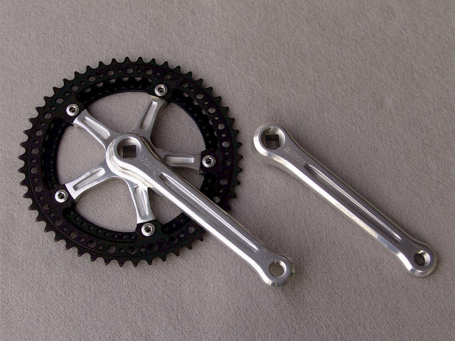 <------------------- SOLD -----------------> MAVIC 630 crankset / SR Royal-5 rings - 42/50 double - 144 mm BCD (NOS)