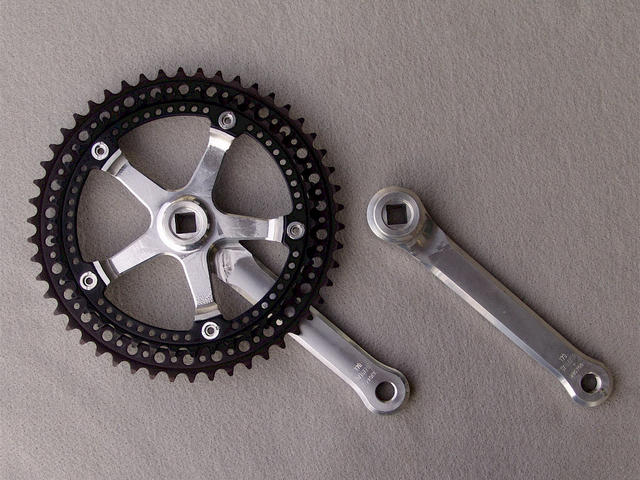 <------------------- SOLD -----------------> MAVIC 630 crankset / SR Royal-5 rings - 42/50 double - 144 mm BCD (NOS)