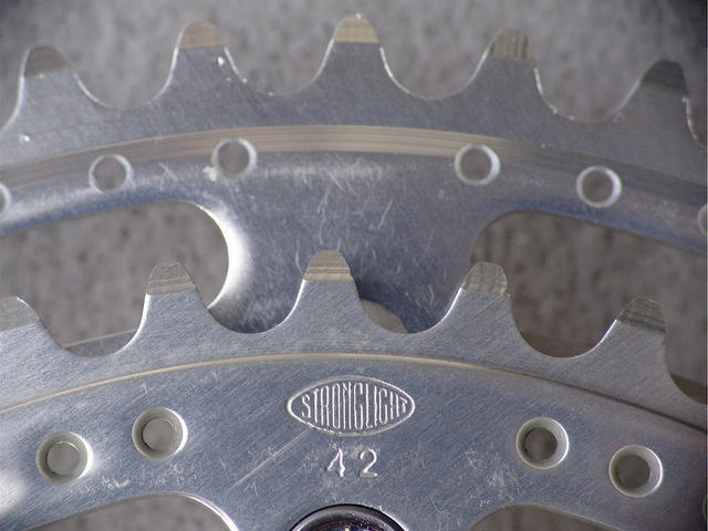 <------------------- SOLD -----------------> Stronglight 105 bis crankset - 42/52 double - 122 mm BCD (NOS / USED)