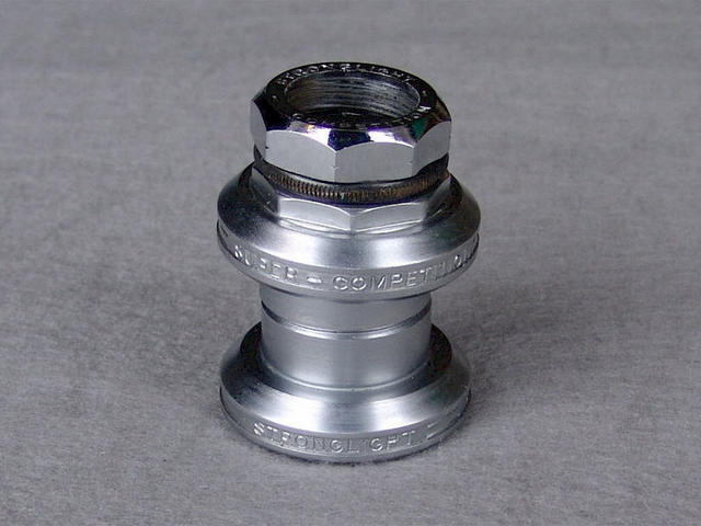 <------------------ SOLD ------------------> Stronglight S5 Super Competition headset - French thread (USED)