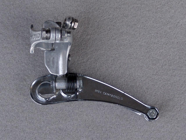 <------------------ SOLD ------------------> Campagnolo Record 1052/1 front derailleur - circa 1973 to 1977 (USED)