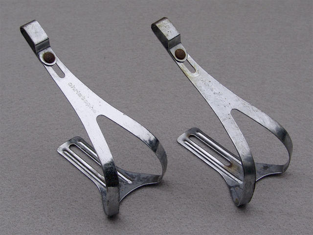 <------------------ SOLD ------------------> Christophe  adjustable toe clips - Maillard CXC / Lyotard Dolomite (USED)