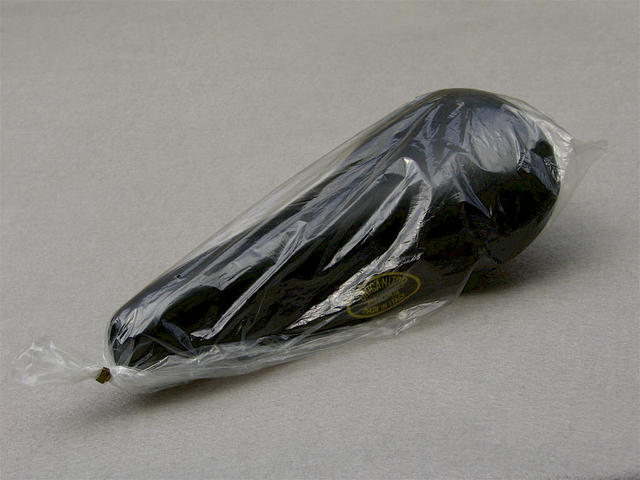 <------------------ SOLD ------------------> CINELLI Unicanitor #4 saddle - padded leather (NOS / NIP)