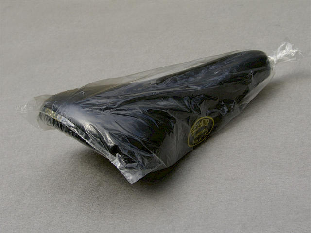 <------------------ SOLD ------------------> CINELLI Unicanitor #4 saddle - padded leather (NOS / NIP)