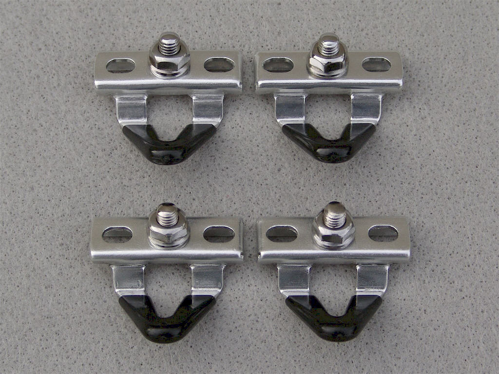<------------------ SOLD ------------------> Campagnolo Super Record brake shoes - aluminum alloy - post 1982 (USED)