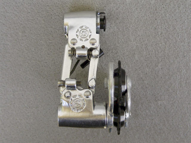 Rear Derailleur - 02