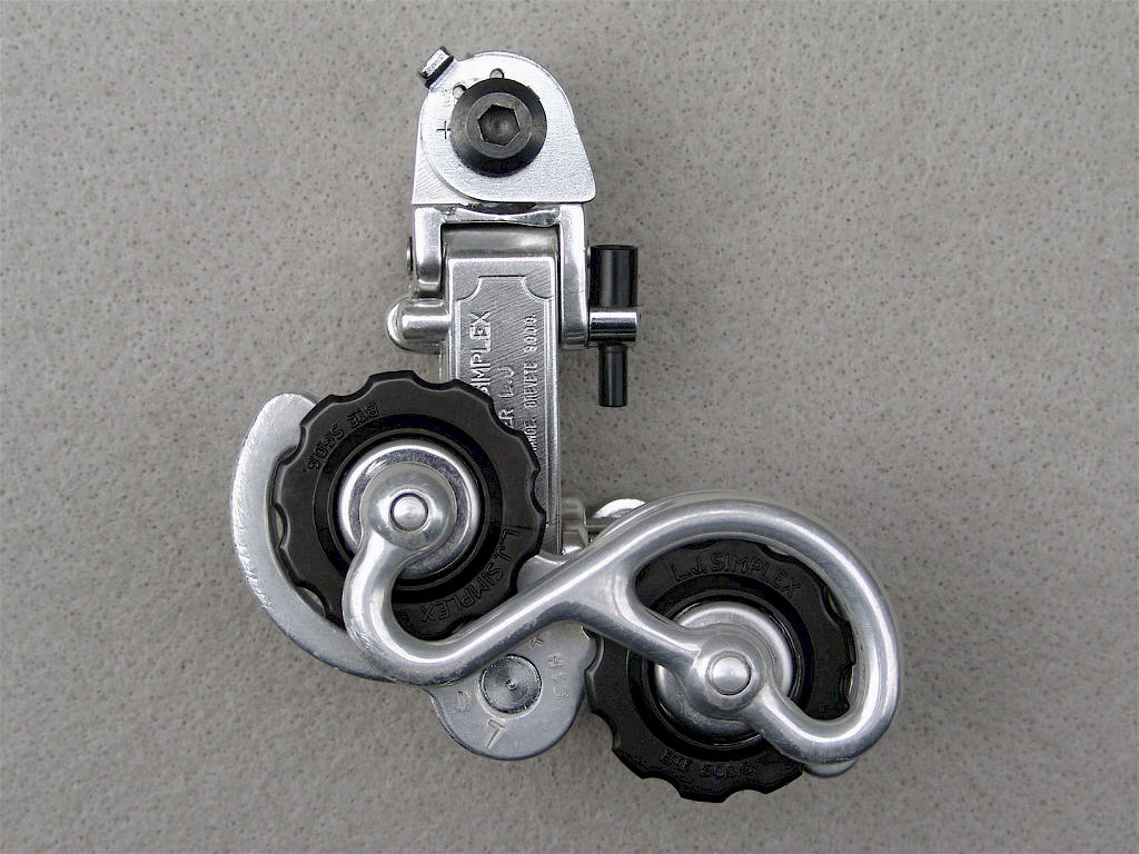 Rear Derailleur - 04