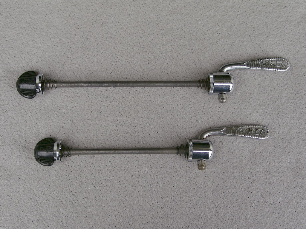 <------------------ SOLD ------------------> Simplex SX 3607 quick release mechanisms - circa 1975 to 1979 (USED)