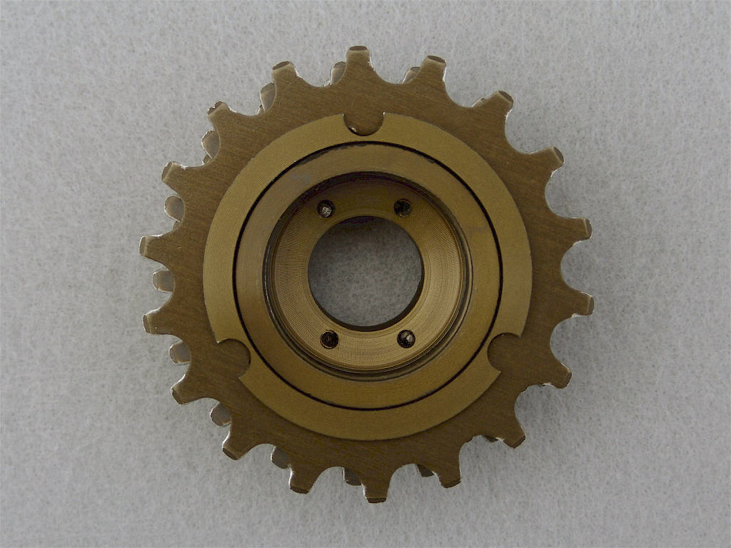 <------------------- SOLD ----------------> Maillard 700 Professional - alloy 6 speed - 13-18 and 13-21 cogsets - English 