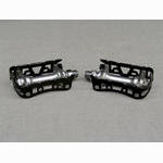 <------------------ SOLD ------------------> Maillard 700 RN Professional pedals - Black anodized alloy cages (USED)