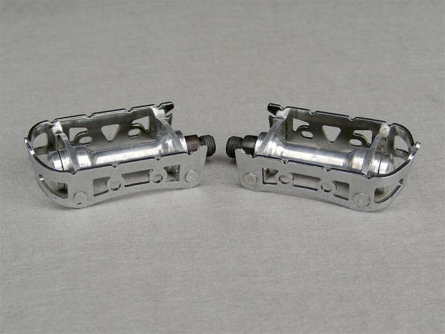 Atom 600 C pedals - chrome plated steel cages (USED)