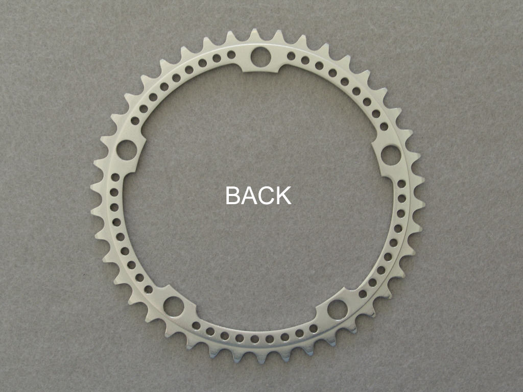 <------------------ SOLD ------------------> SR Royal-5 ESL chain ring - 42 tooth - 144 mm BCD (NOS)