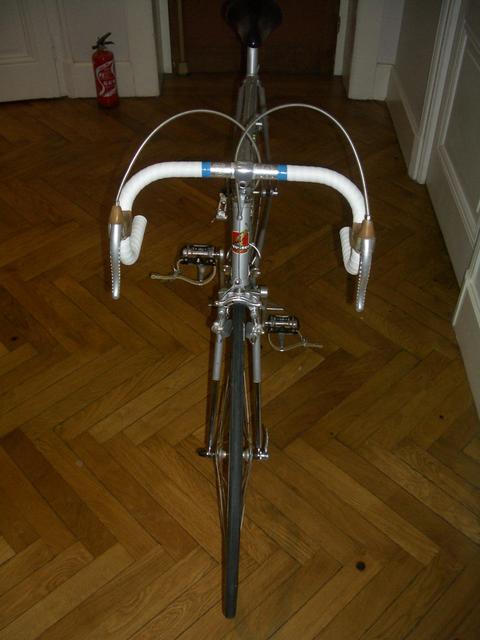 1976 Peugeot PY-10 CP (37.76.2) ---------- (likely ex Peugeot-Esso-Michelin team bike)